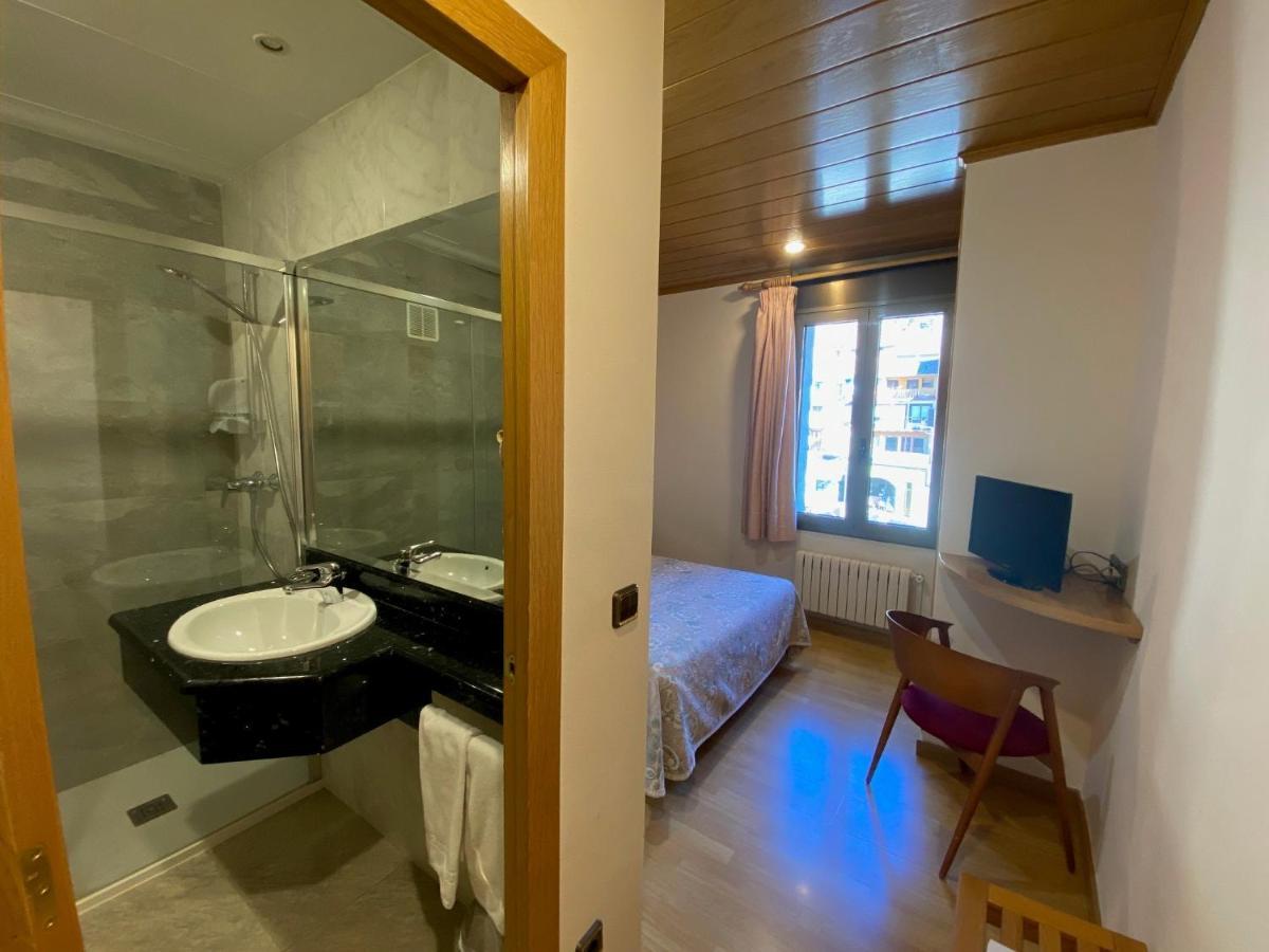 Hotel Sant Antoni Ribes De Freser Eksteriør billede