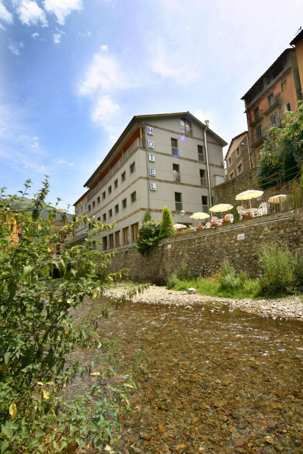 Hotel Sant Antoni Ribes De Freser Eksteriør billede
